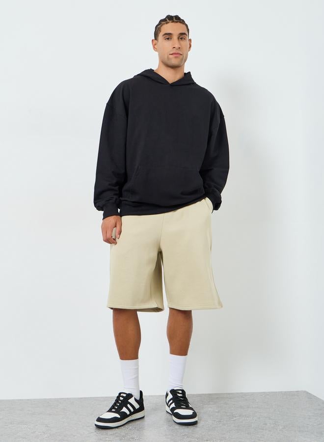 Styli Men Oversized Fleece Shorts - Image 2
